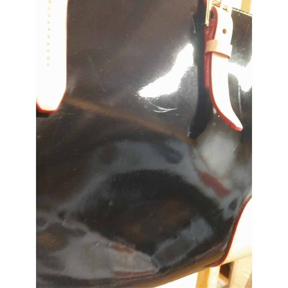 Dooney & Bourke Black & Beige Patent Leather Tote/crossbody & Wristlet Set - Picture 16 of 16